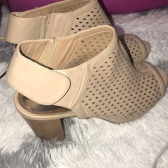 MADDEN GIRLS heels - Picture 4 of 5